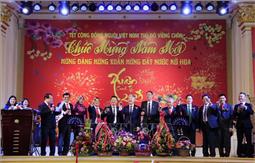  Sôi động ngày Tết cộng đồng người Việt Nam tại Lào và Ấn Độ